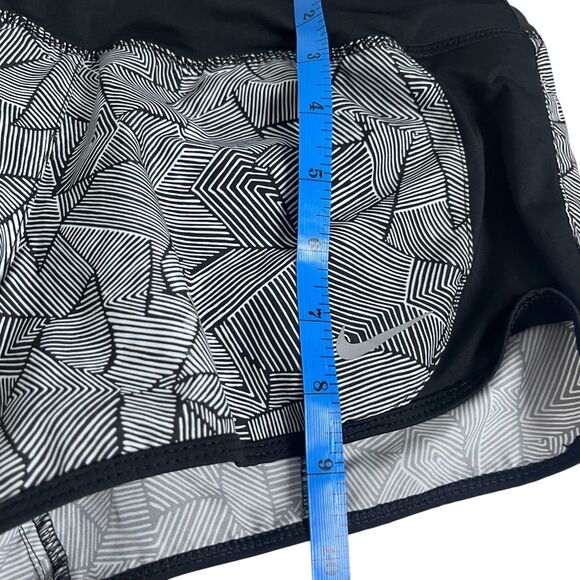 Nike Running Shorts Womens Lined Black White Drawstring Athleisure XS - Picture 9 of 10